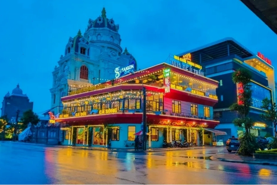 Không gian rộng rãi tại nhà hàng Dê Núi Thành Long phục vụ khách đoàn
