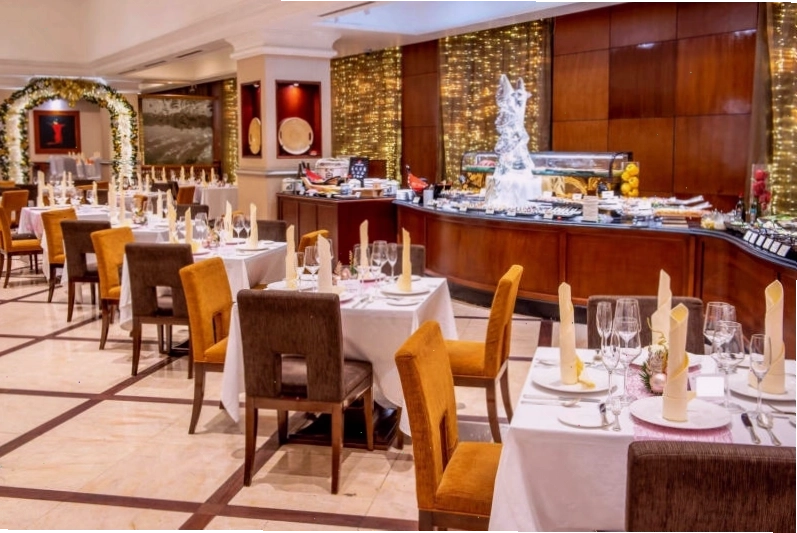 Không gian sang trọng của Oven d'Or Restaurant