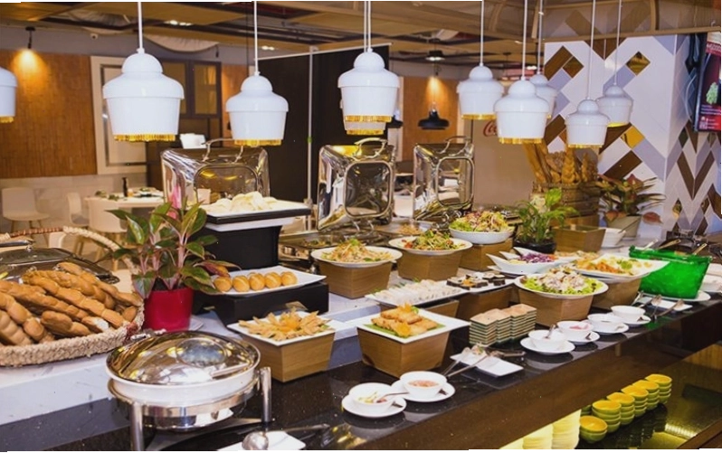 Không gian sang trọng tại Hoàng Yến Buffet Quận 1