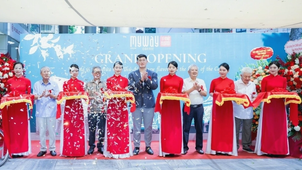 Không gian sang trọng tại My Way Cafe & Restaurant