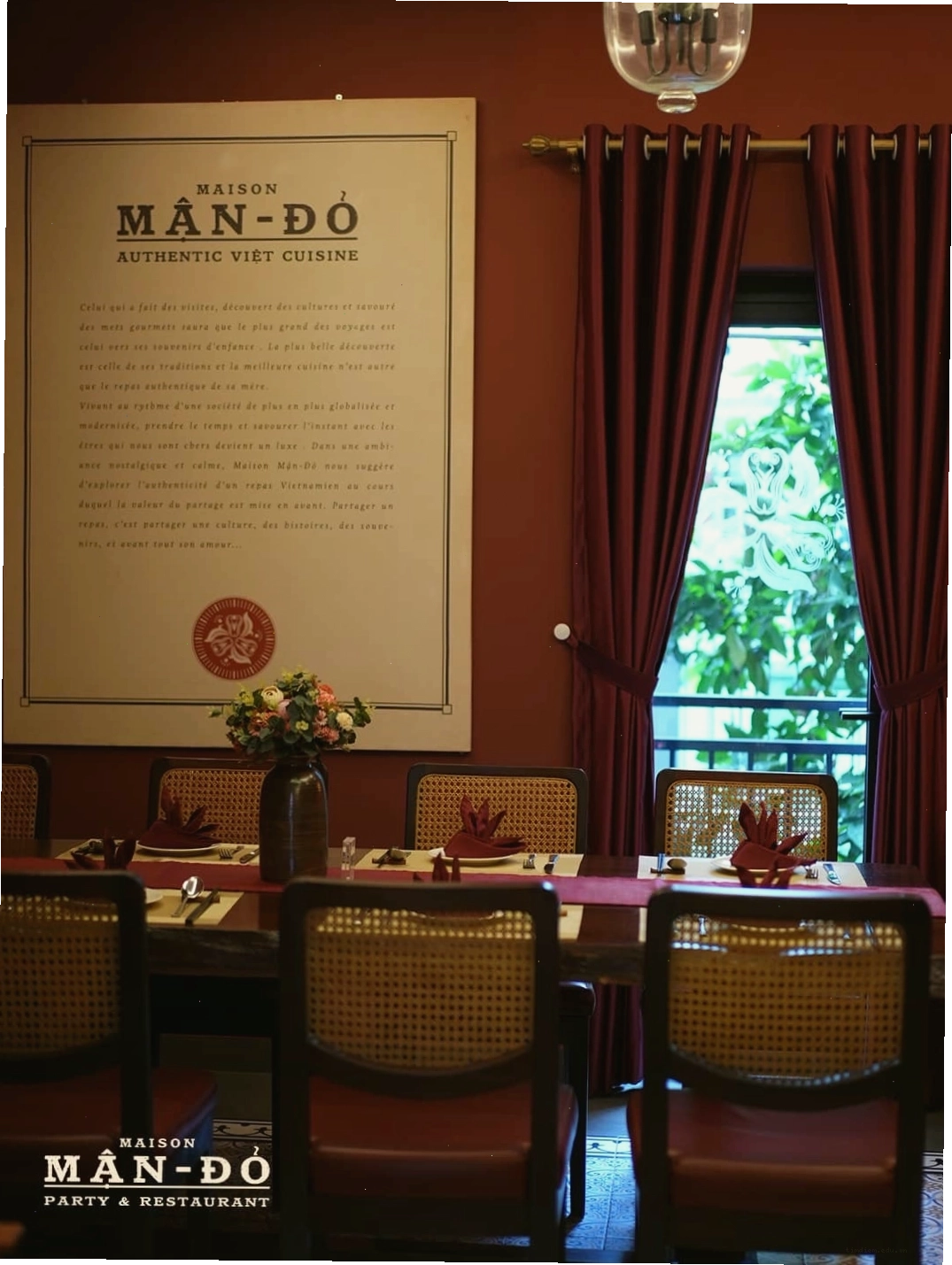 Không gian sang trọng tại nhà hàng Maison Mận-Đỏ Quận 1