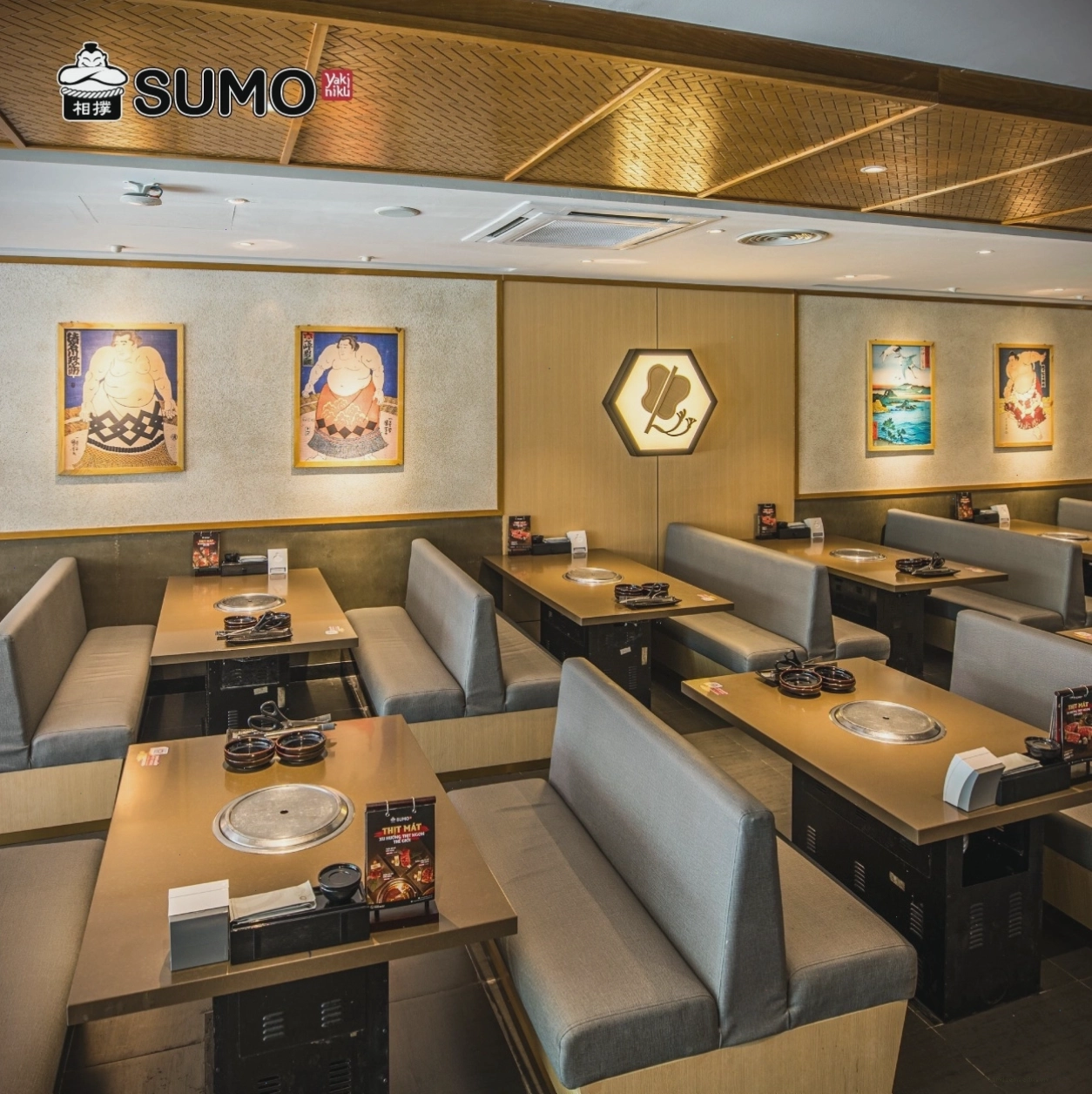 Không gian sang trọng và ấm cúng tại nhà hàng Sumo BBQ