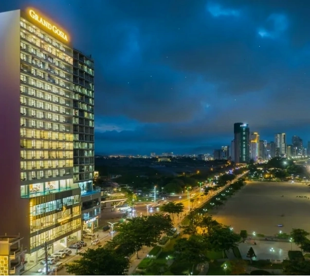 Không gian sảnh chờ sang trọng tại Grand Gosia Hotel