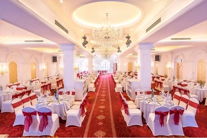 Không gian sảnh Pearl tinh tế tại nhà hàng Hương Phố