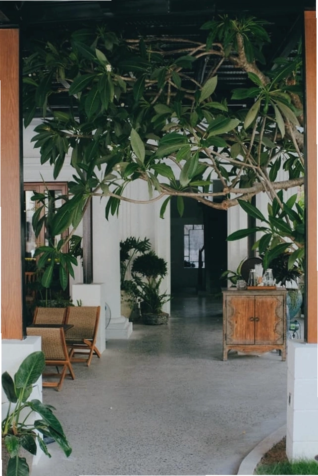 Không gian tầng 2 và 3 của Hầm Trú Ẩn với thiết kế vintage
