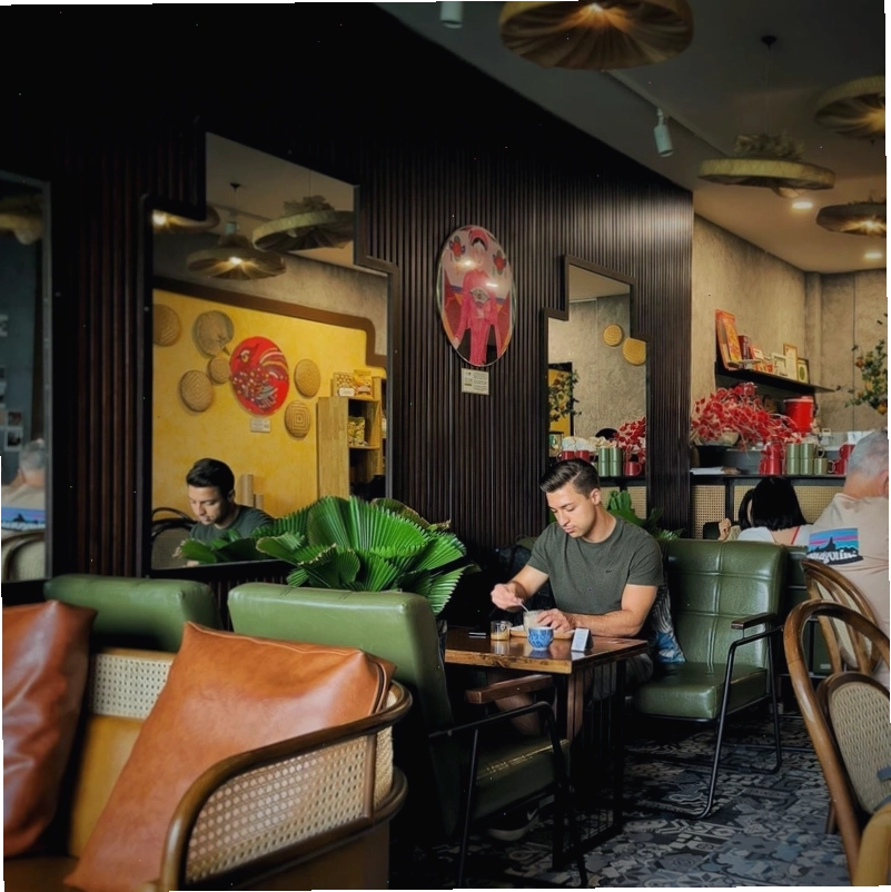Không gian tinh tế tại Tonkin Specialty Coffee