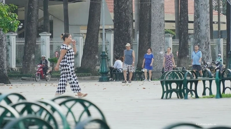 Không gian vui chơi ngoài trời tại công viên Văn Lang