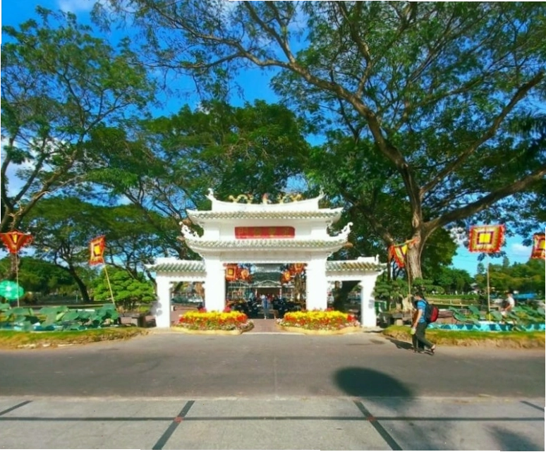 Không gian xanh mát của Công viên Văn Miếu