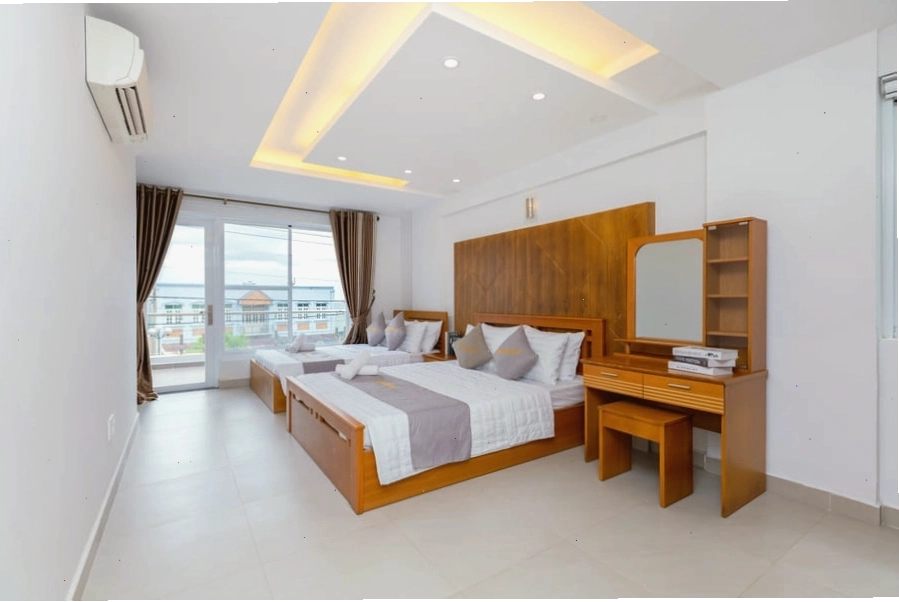 Không gian xanh mát quanh hồ bơi Villa P39