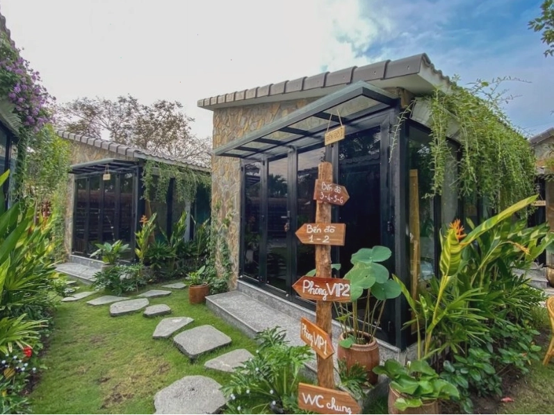 Không gian xanh mát tại Bến Đò Xưa Homestay Coffee, Cần Thơ