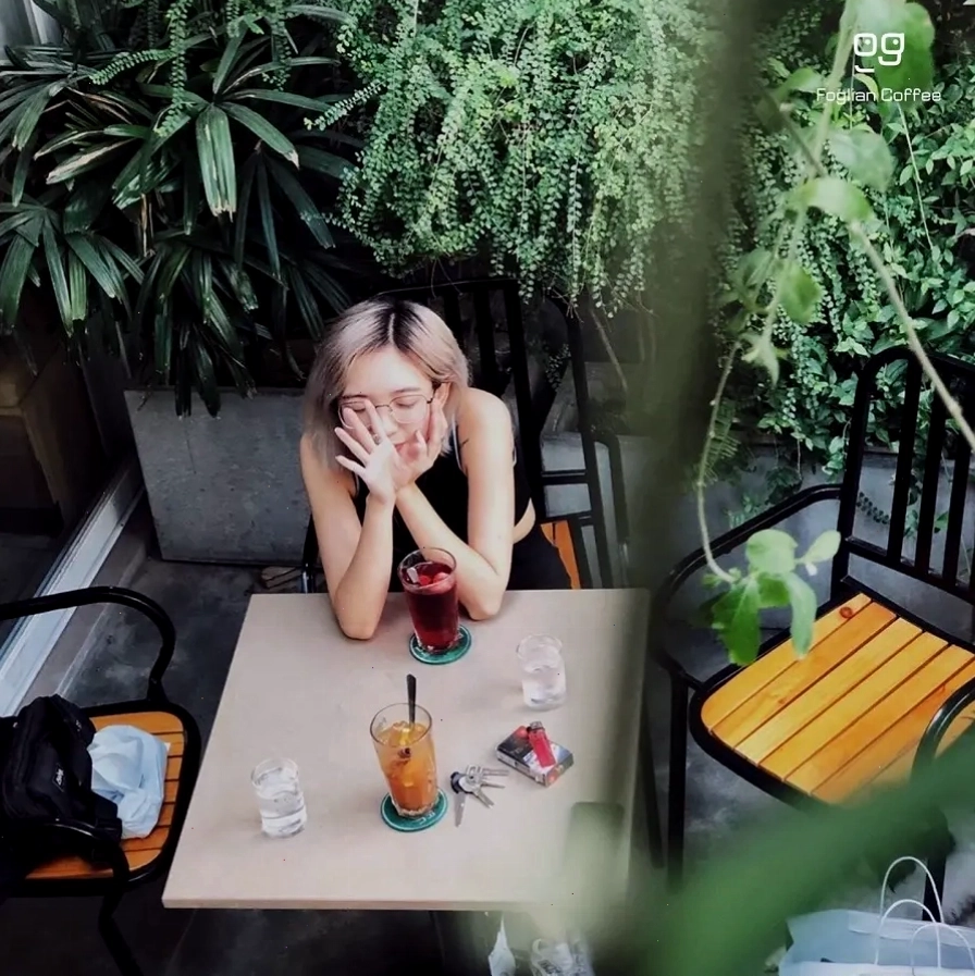 Không gian xanh mát tại Foglian Coffee Trung Hòa