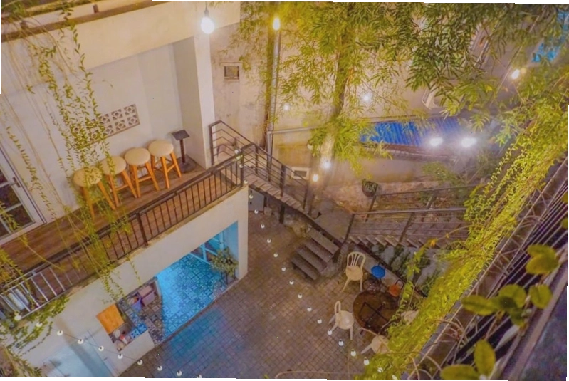Không gian xanh mát tại The Bay Homestay Hạ Long