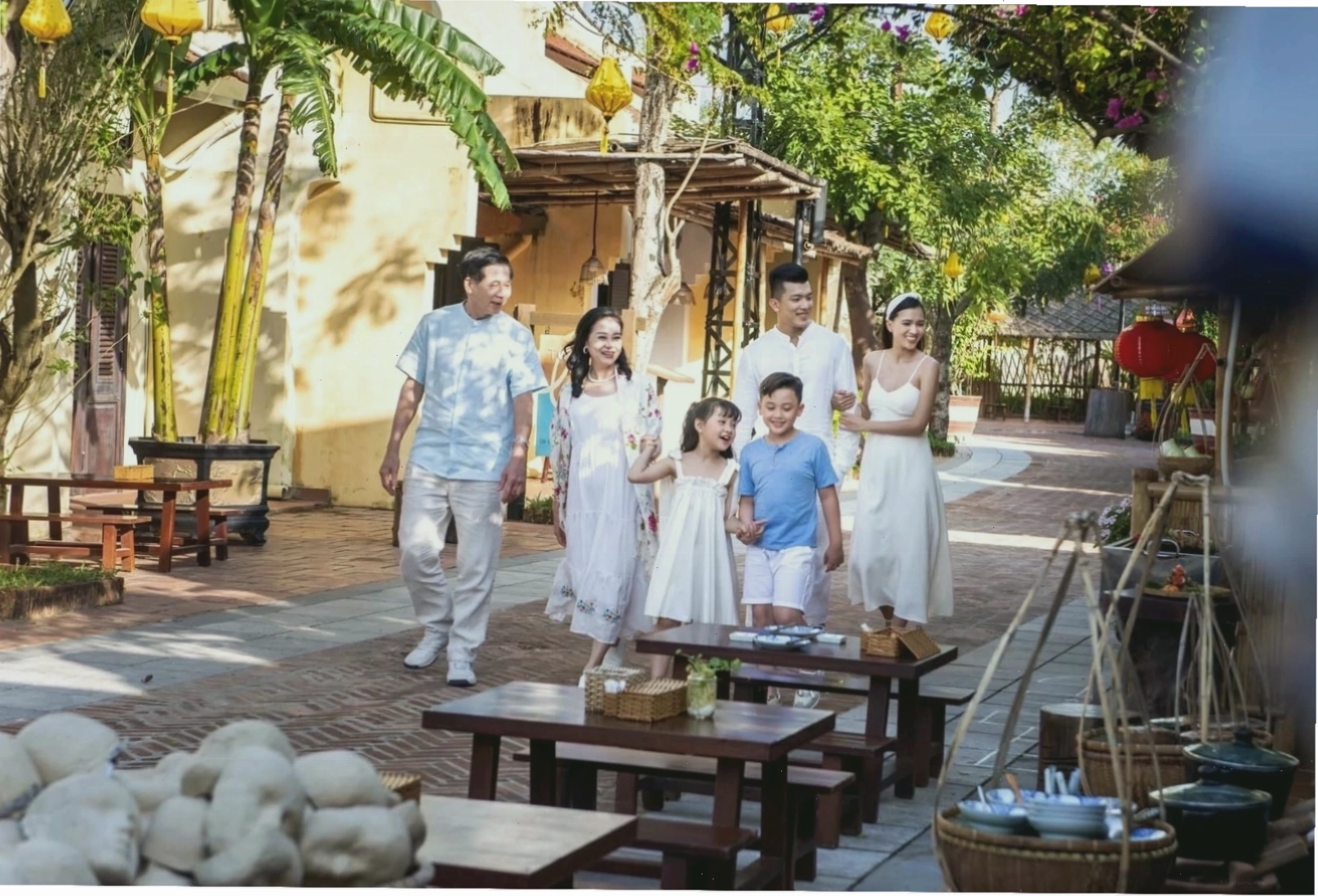 Không gian yên bình tại Làng Gốm Thanh Hà bên bờ sông Thu Bồn