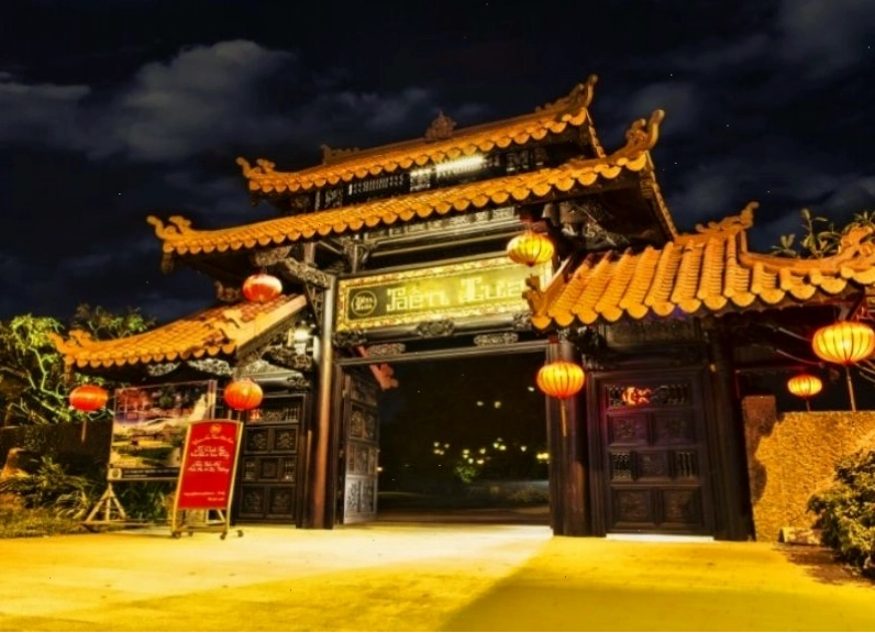 Khu du lịch Bến Xưa với kiến trúc làng quê Việt Nam yên bình