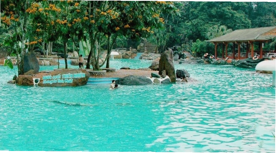 Khu nghỉ dưỡng tại Thiên Sơn Suối Ngà với không gian xanh mát