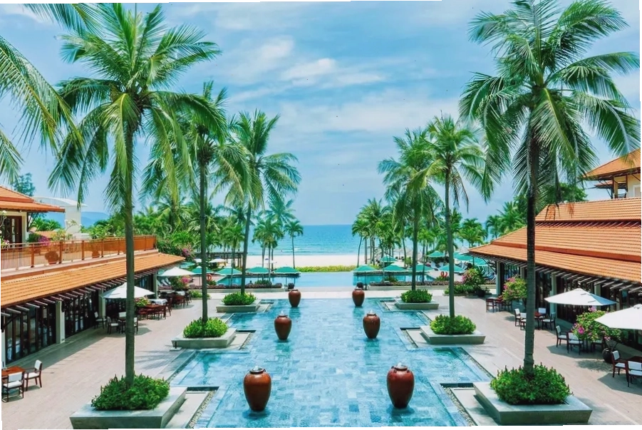 Khu nghỉ dưỡng ven biển Mỹ Khê với khung cảnh đại dương tuyệt đẹp
