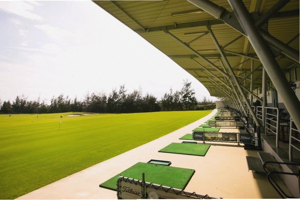 Khu vực lễ tân và sảnh chờ tại Montgomerie Links Hotel & Villas