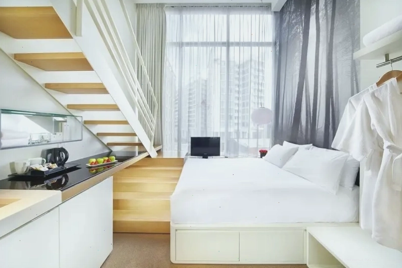 Khu vực mua sắm sầm uất bên trong Jewel Changi