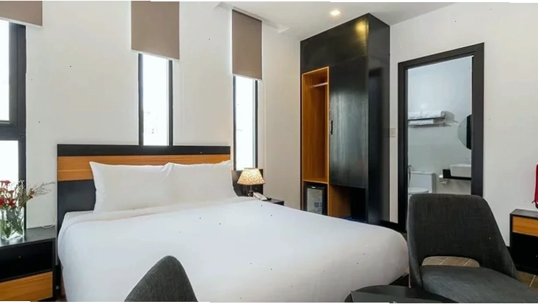Khu vực ngoài trời của Khách sạn Platinum