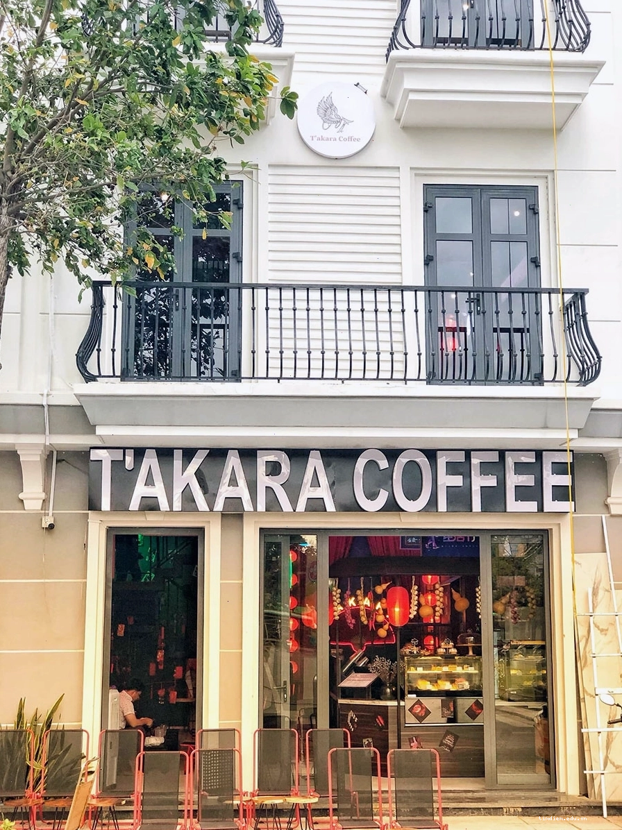 Khu vực ngoài trời thoáng đãng tại Palida House Coffee