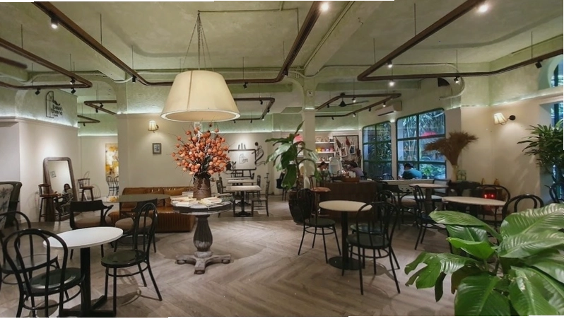 Khu vực ngồi ngoài trời tại Beạnthere Cafe