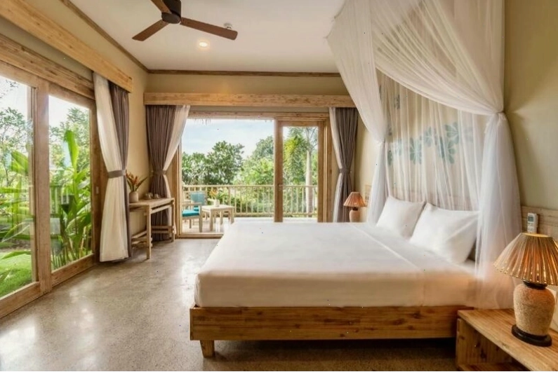 Khu vực sảnh chờ của một khách sạn gần sân bay Phú Quốc