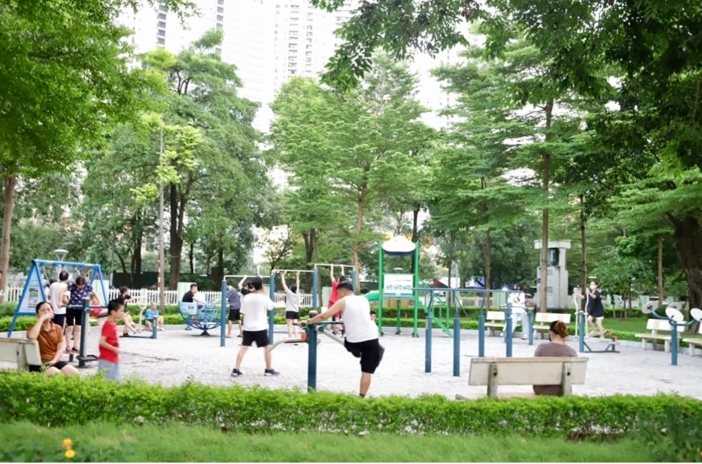 Khu vực tập luyện thể dục ngoài trời tại Công viên Thanh Xuân