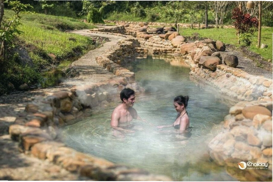 Khu vực thư giãn tuyệt vời tại Suối Khoáng Nóng Thanh Tân