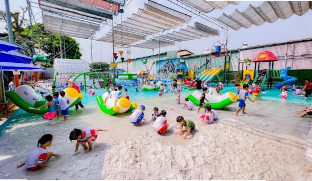 Khu vui chơi cát tại công viên nước cho bé
