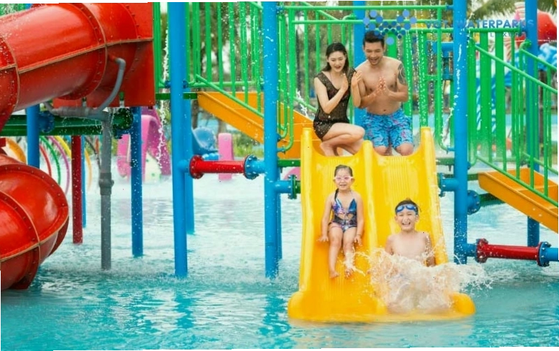 Khu vui chơi nước đa dạng tại công viên nước Tuần Châu Hà Nội