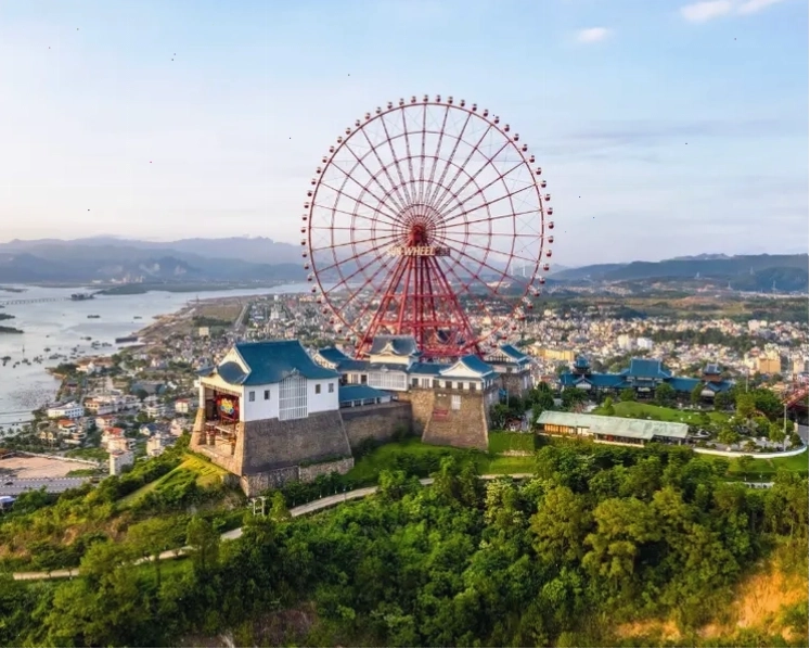 Khu vui chơi Sun World Hạ Long Park lung linh về đêm