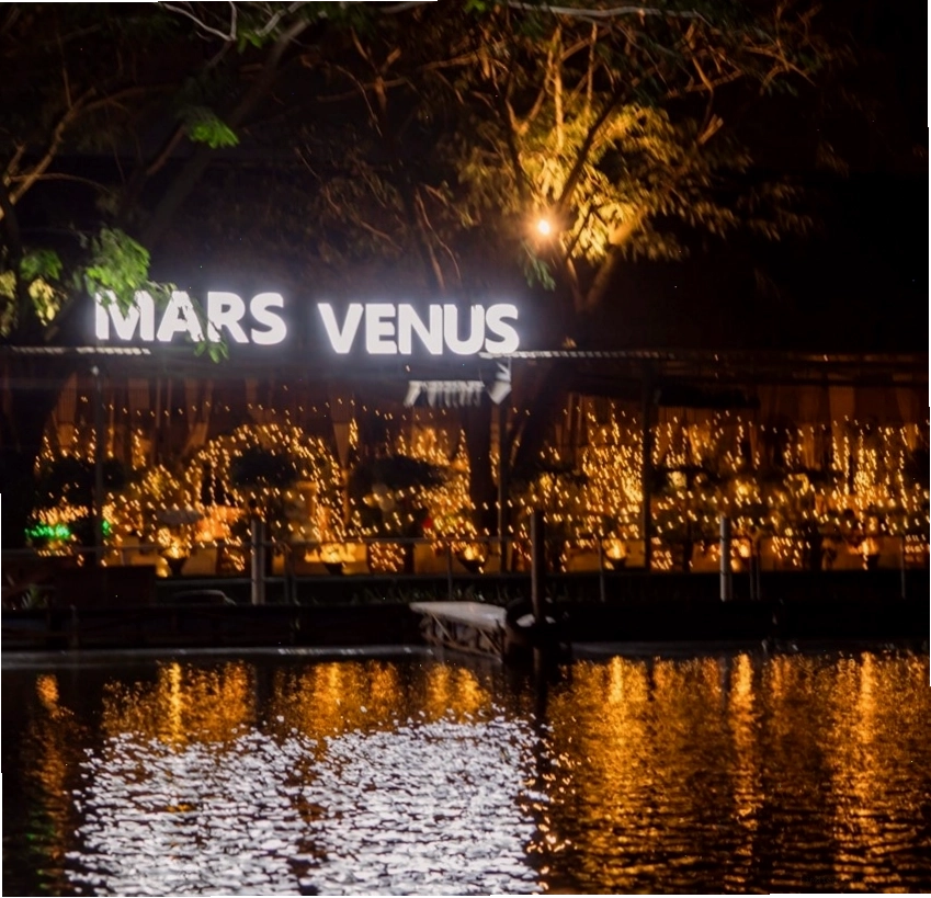 Khu vườn Garden in Island của Mars Venus tại Quận 7