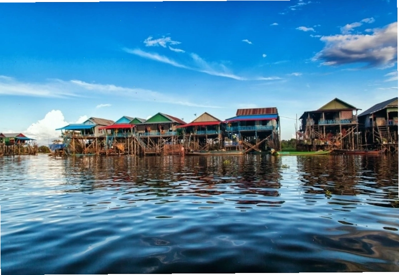 Khung cảnh bình yên một buổi chiều tại Biển Hồ Campuchia Tonle Sap