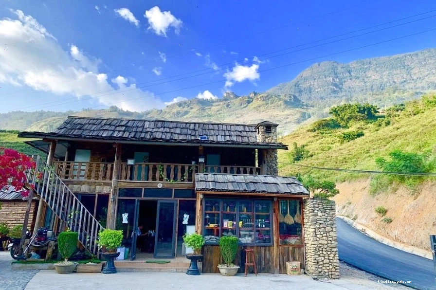 Khung cảnh bình yên nhìn từ Mường Hoa Restaurant and Homestay