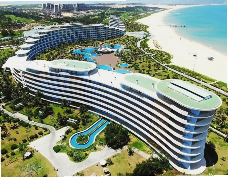 Khung cảnh Hòn Khô với những ghềnh đá và bãi cát