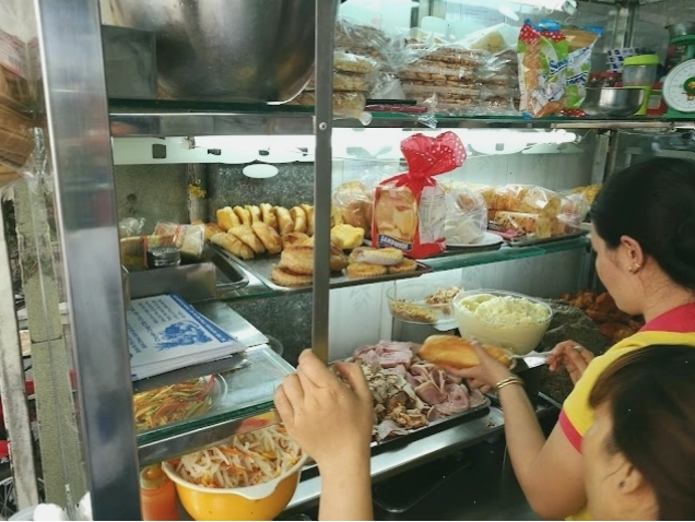 Khung cảnh Yoko Cafe về đêm