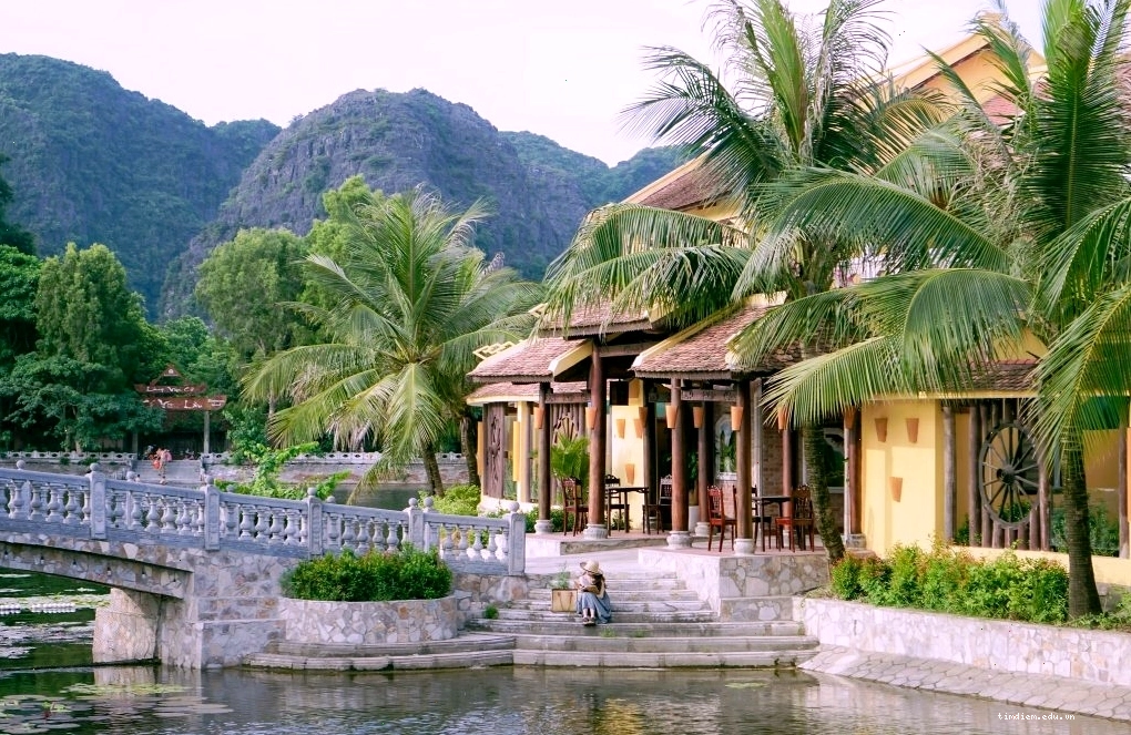 Khuôn viên xanh mát của Emeralda Tam Cốc Ninh Bình