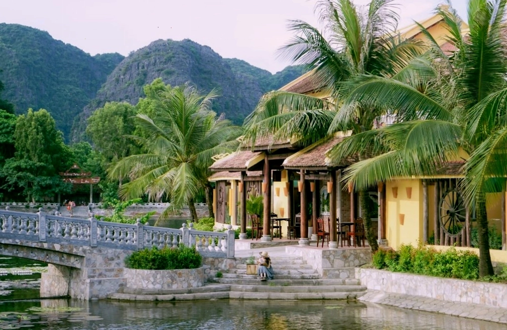 Khuôn viên xanh mát tại Emeralda Tam Cốc Ninh Bình
