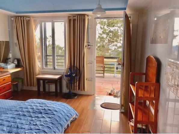 Kiến trúc các căn homestay nhỏ xinh xen kẽ với cây xanh