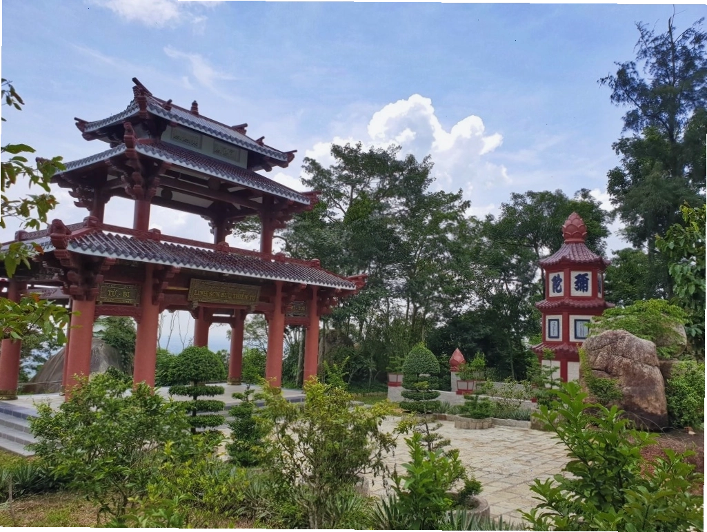 Kiến trúc Chùa Linh Sơn Bửu Thiền trên Núi Thị Vải