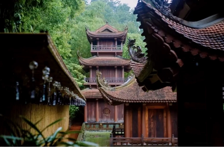 Kiến trúc cổ kính bên trong chùa Địa Tạng Phi Lai Tự