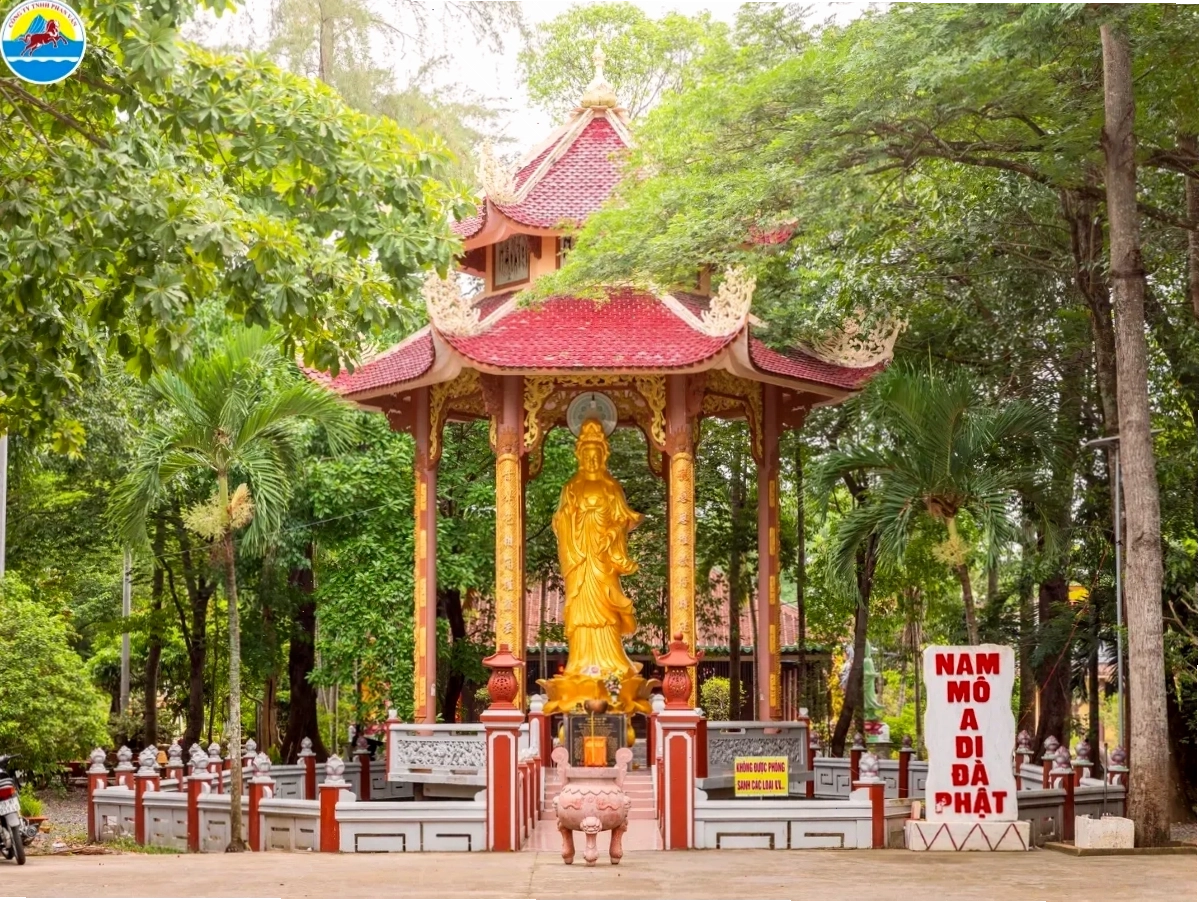 Kiến trúc cổ kính của Chùa Tôn Thạnh