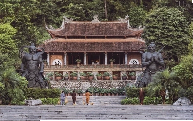 Kiến trúc cổ kính của Đền Vũ Điện Hà Nam