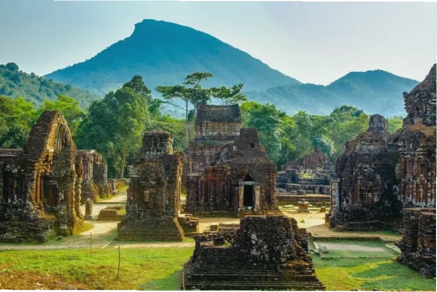 Kiến trúc đền tháp Chăm cổ kính tại Thánh địa Mỹ Sơn