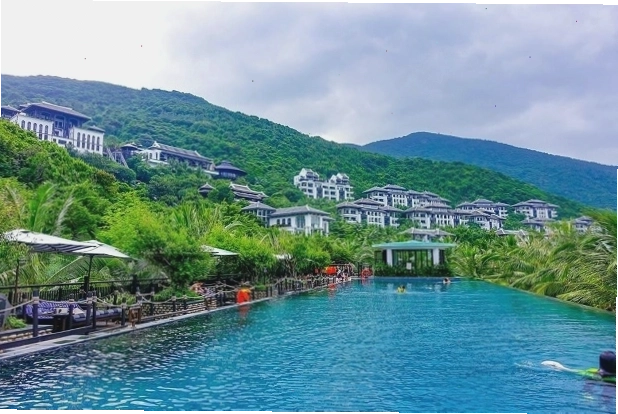 Kiến trúc độc đáo của InterContinental Danang Sun Peninsula Resort với 4 tầng trải dài