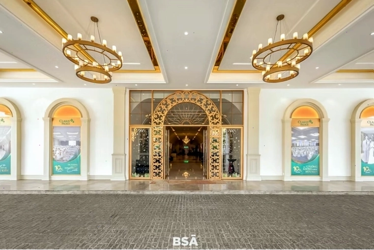 Kiến trúc nhà hàng Claris Palace ấn tượng