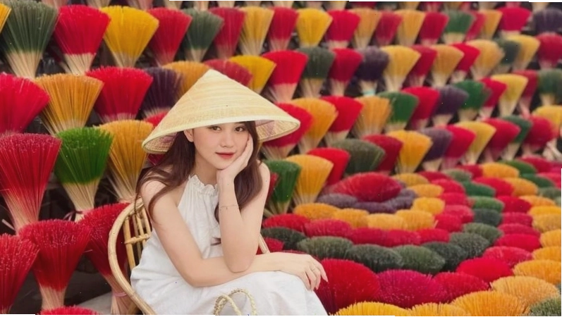Làng hương Xuân Thủy Huế nơi tạo ra những nén hương truyền thống