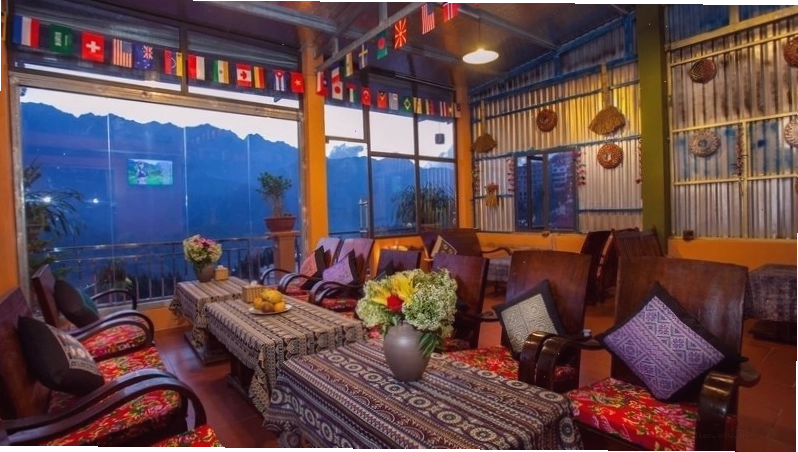Little View Homestay Sapa với view núi đẹp