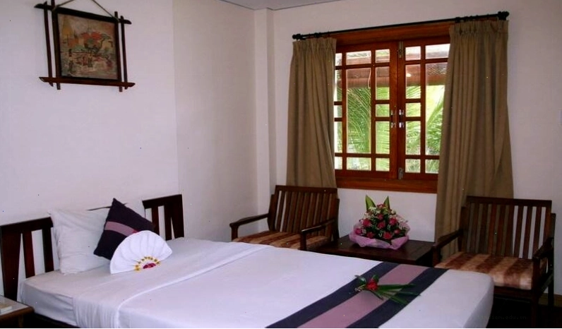 Lối đi bộ trong khuôn viên resort