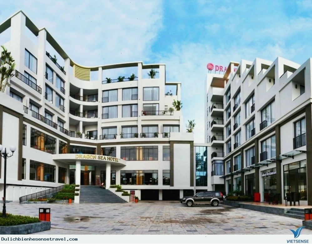 Lối đi trong khuôn viên khách sạn Sầm Sơn